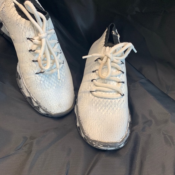 White painted Maison M Margiela Sneakers - Picture 4 of 16